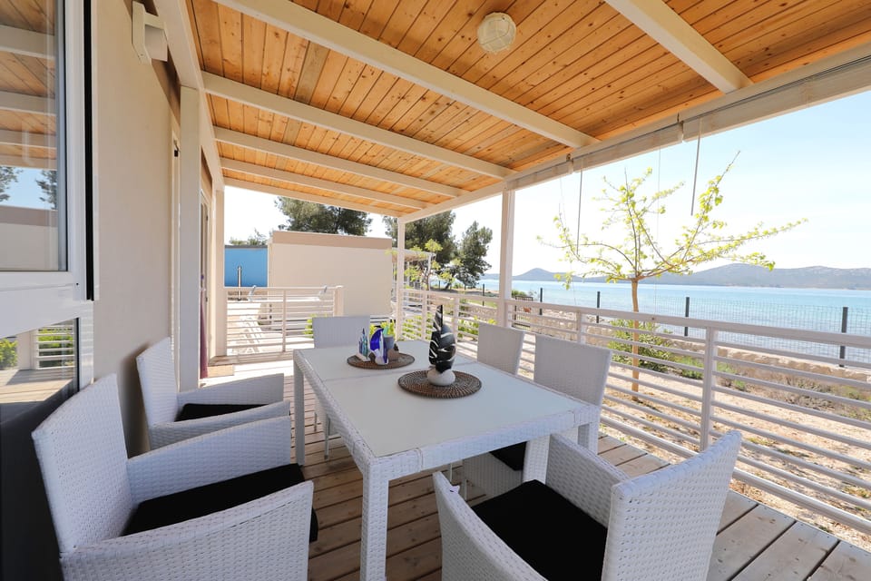 balcony-terrace