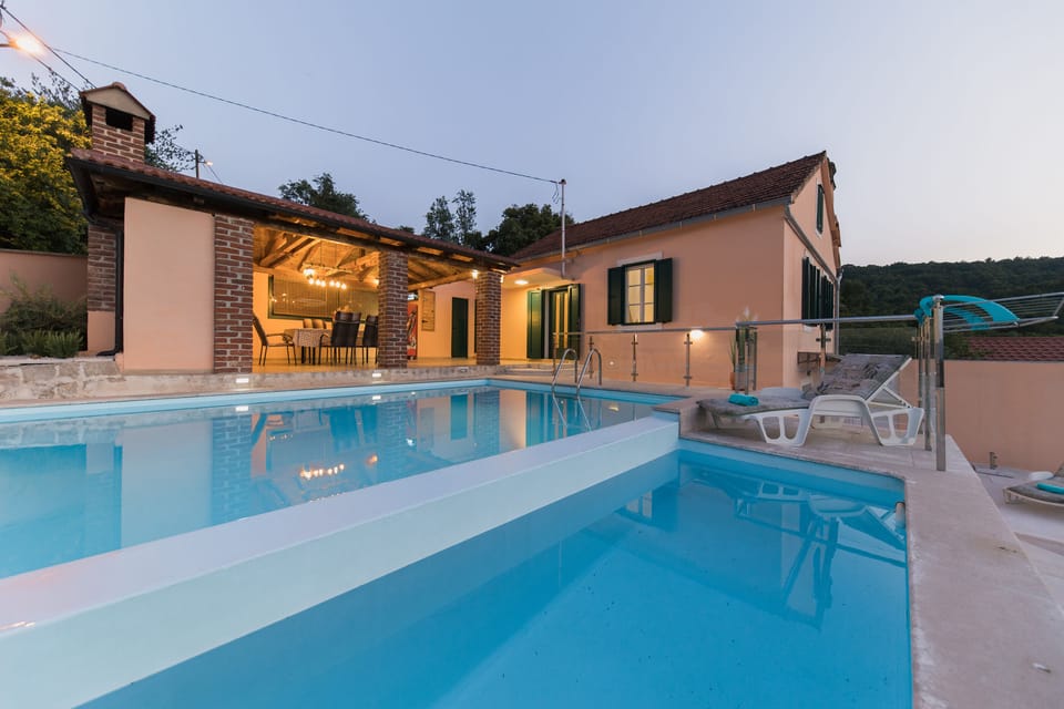 pool