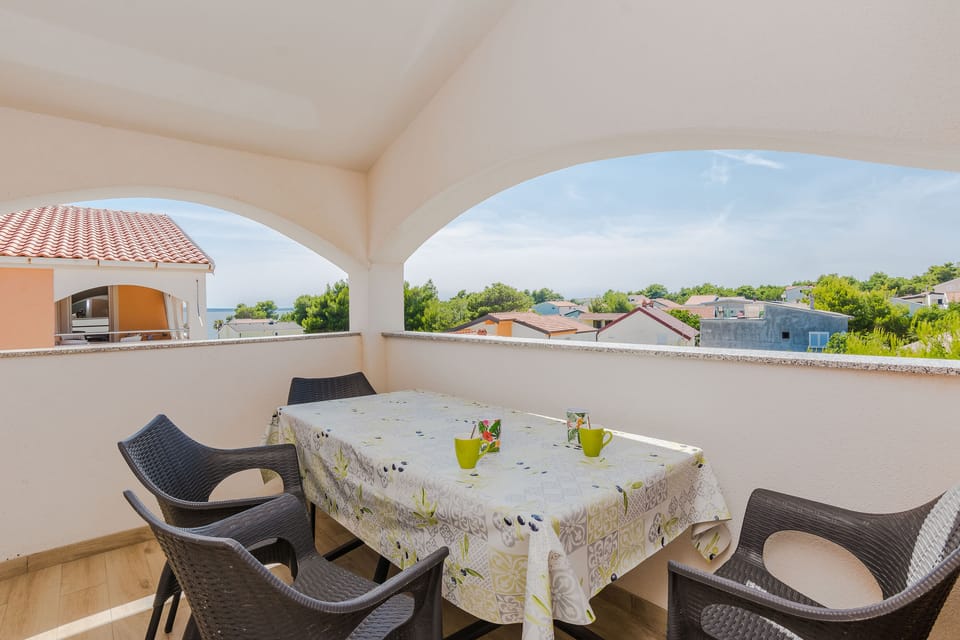balcony-terrace
