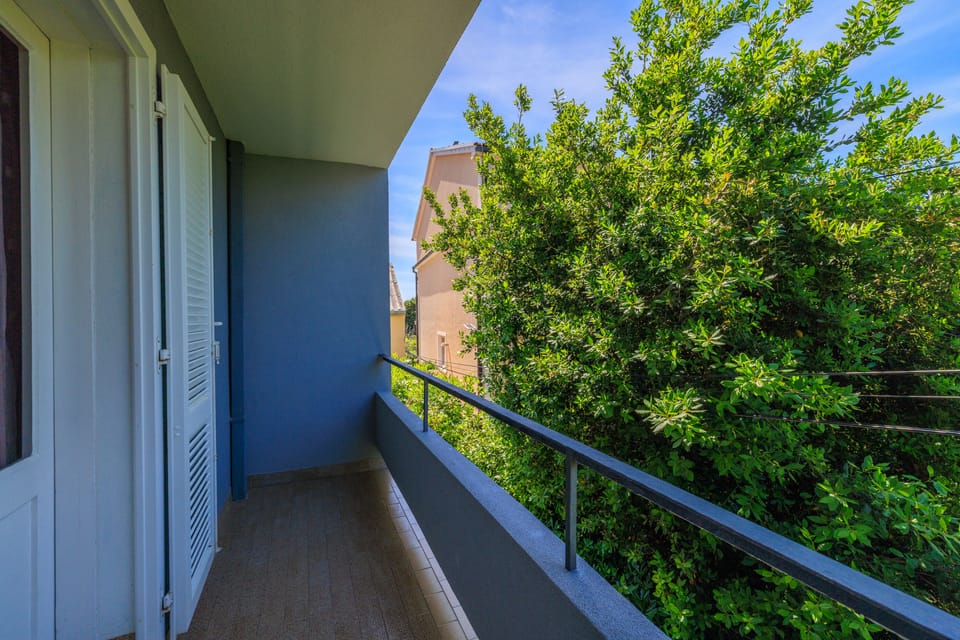 balcony-terrace