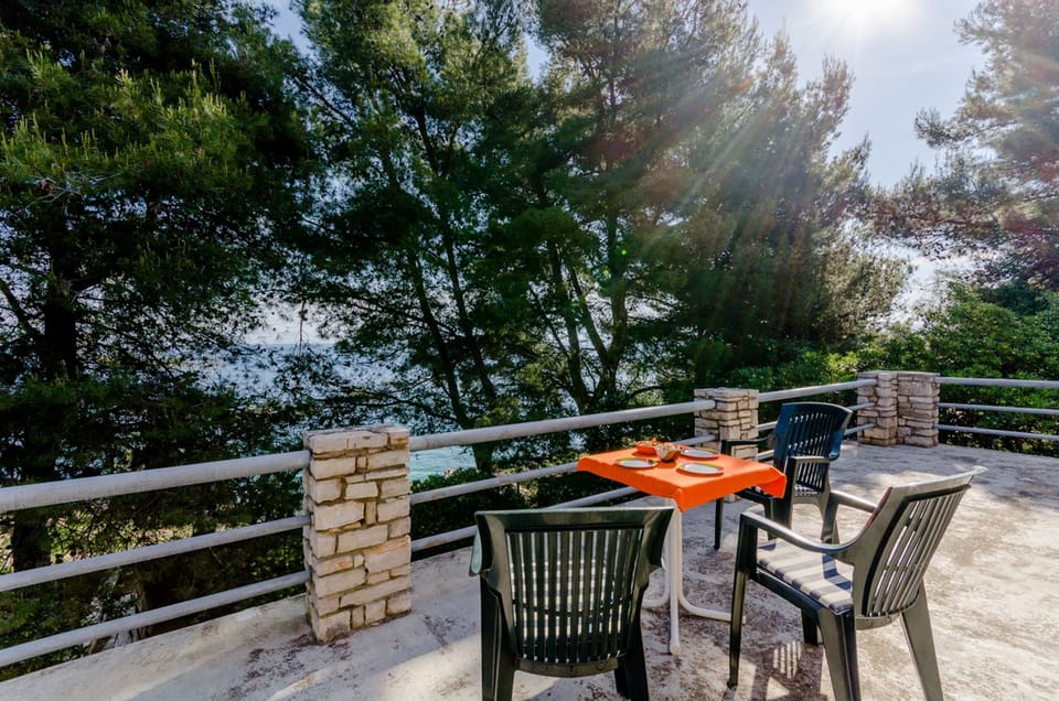 balcony-terrace