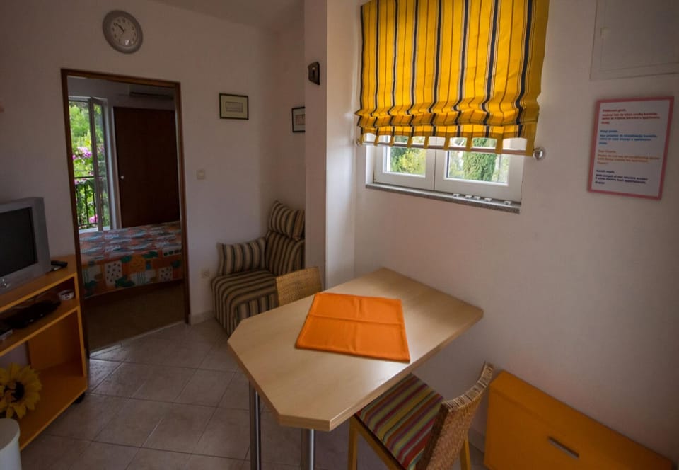 kitchen-diner