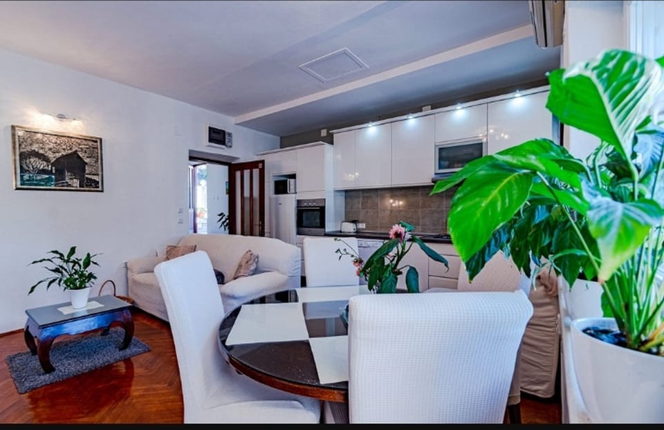 dining-room