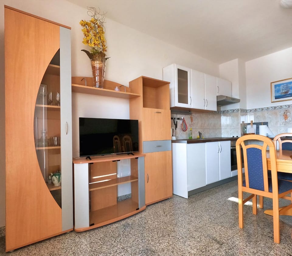 kitchen-diner