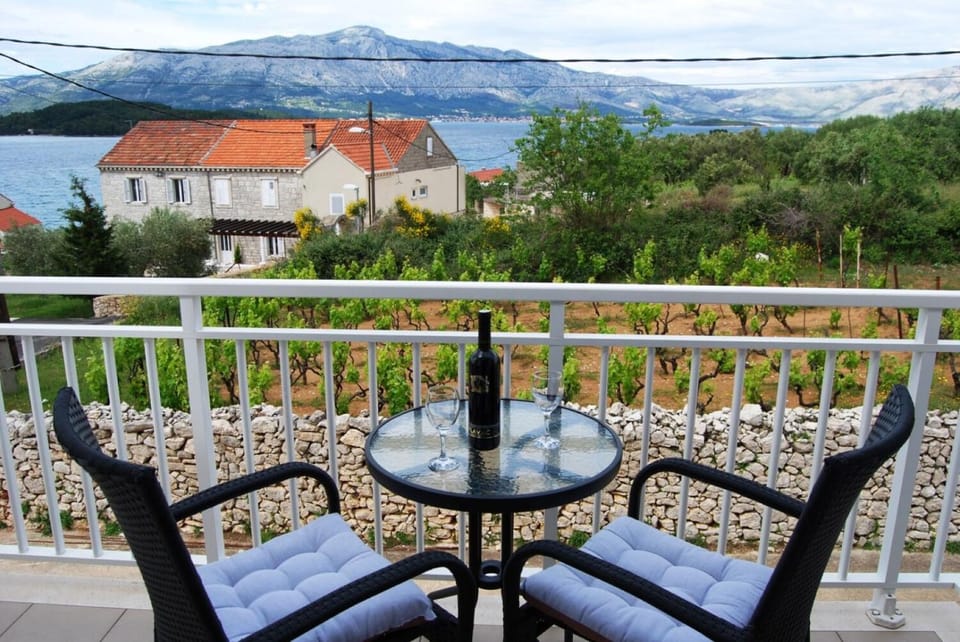 balcony-terrace