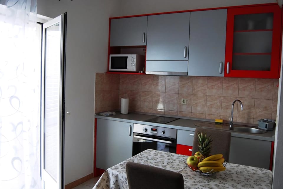 kitchen-diner