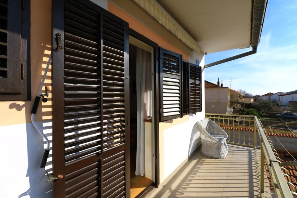 balcony-terrace