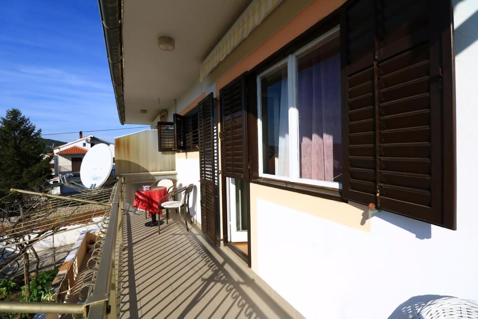 balcony-terrace
