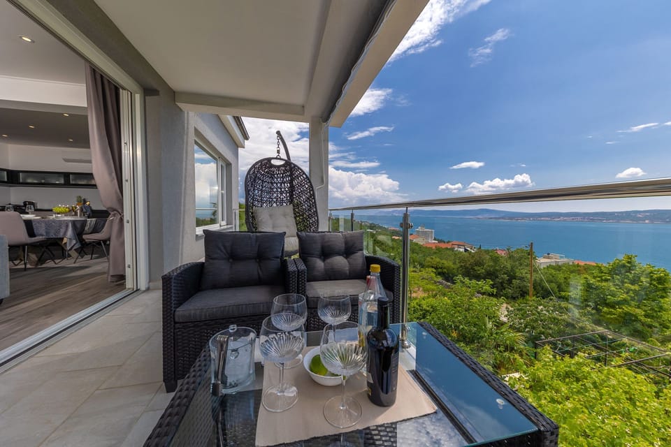 balcony-terrace
