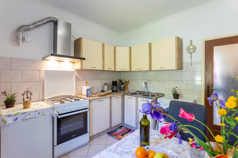kitchen-diner