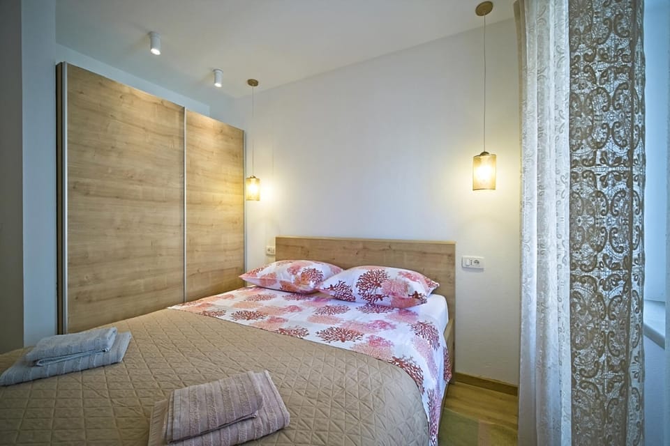 image/jpeg