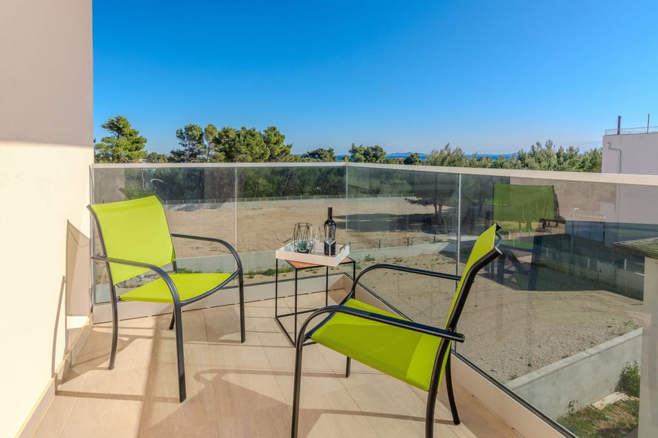 balcony-terrace