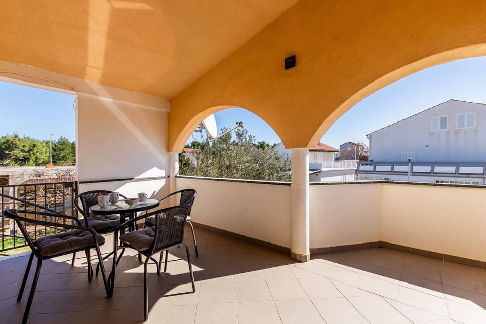 balcony-terrace