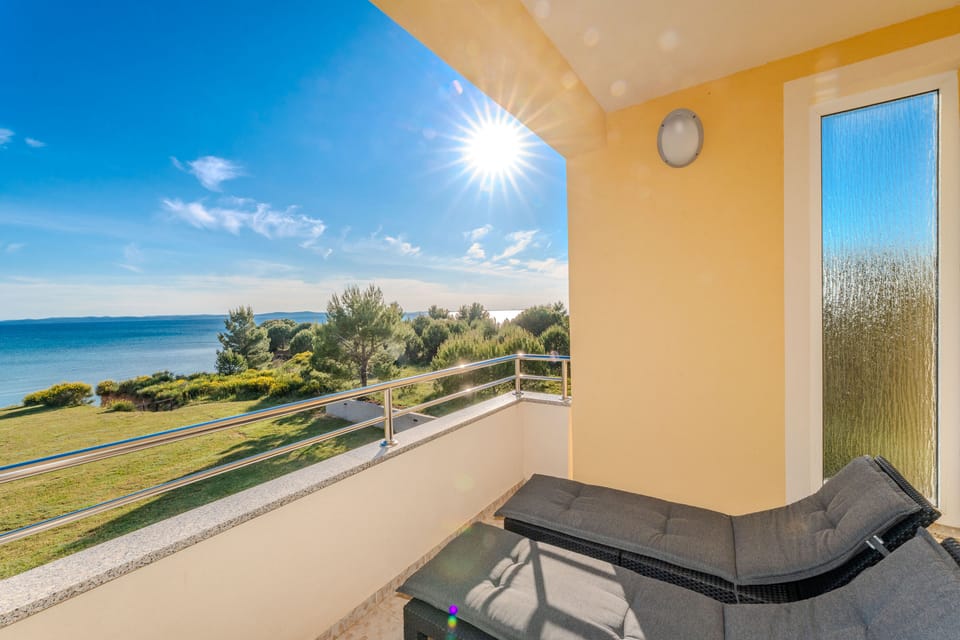 balcony-terrace
