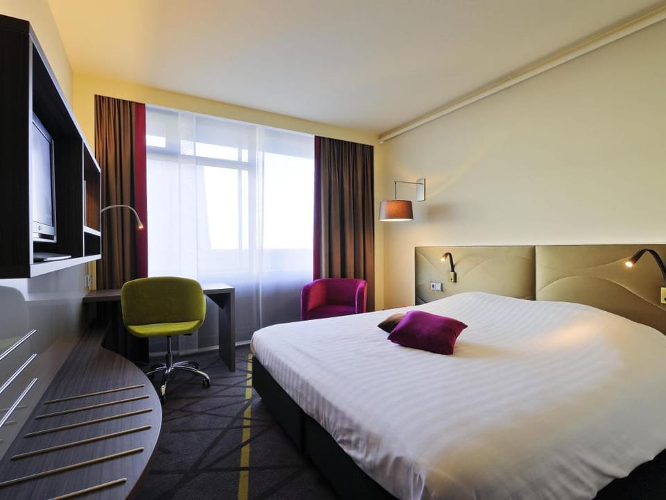 Mercure Hotel Groningen Martiniplaza Hotel in Groningen