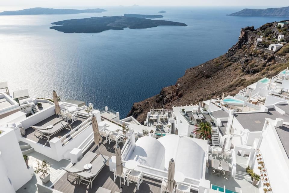 On The Rocks - Small Luxury Hotels of the World Hotel in Imerovigli
