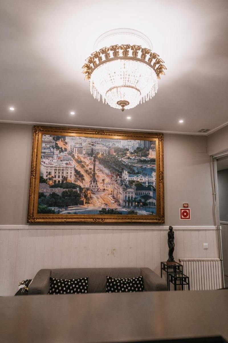 Pensión 45 Bed and Breakfast in Barcelona