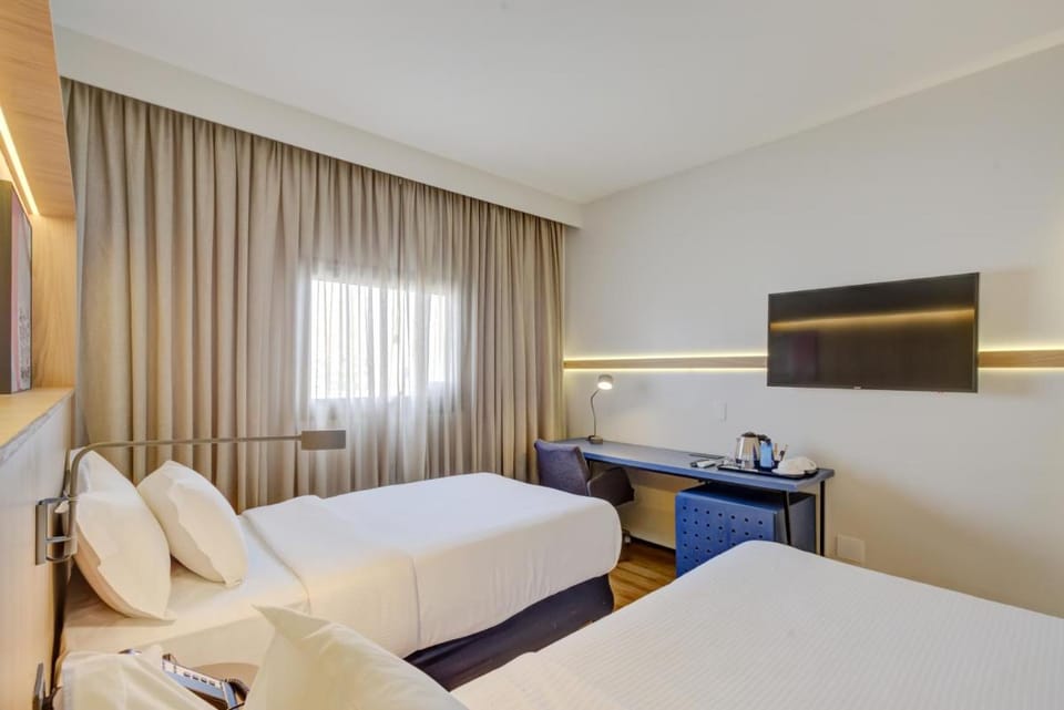 Hampton by Hilton Guarulhos Airport, Brazil Hotel in Guarulhos
