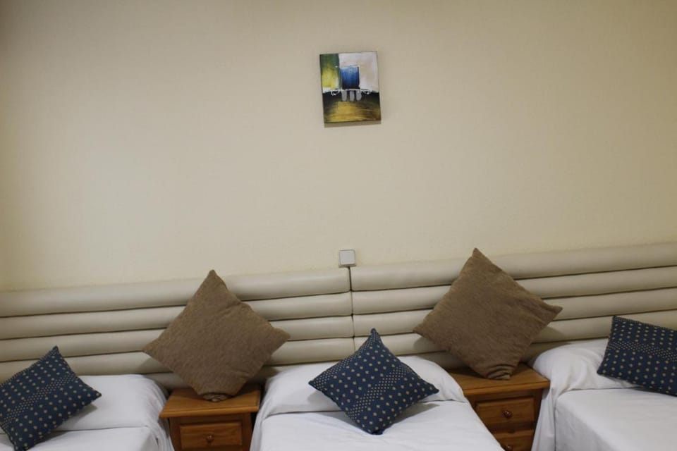 Hotel Cuatro Caños Hotel in Alcala de Henares