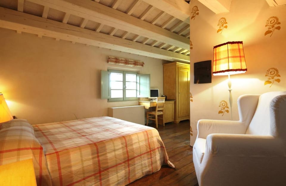 Tenuta Santi Giacomo e Filippo Country House in Marche