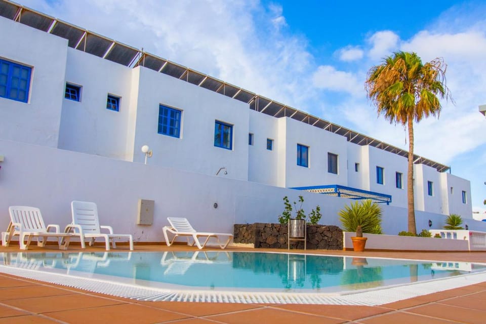 Apartamentos Corona Mar Apartment in Puerto del Carmen