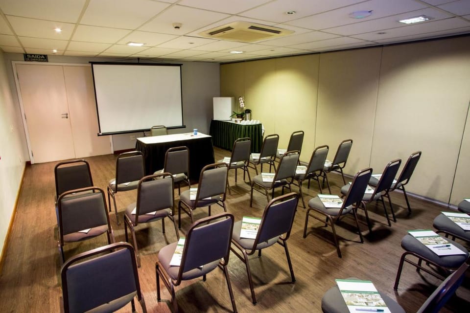 Hotel Golden Park Campinas Viracopos By Nacional nn Hotel in Campinas