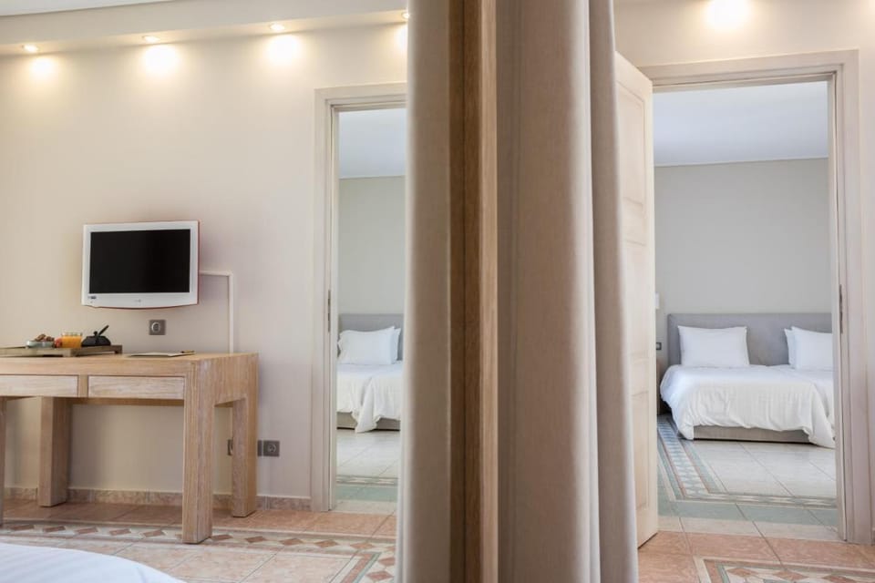Porto Naxos Hotel in Naxos
