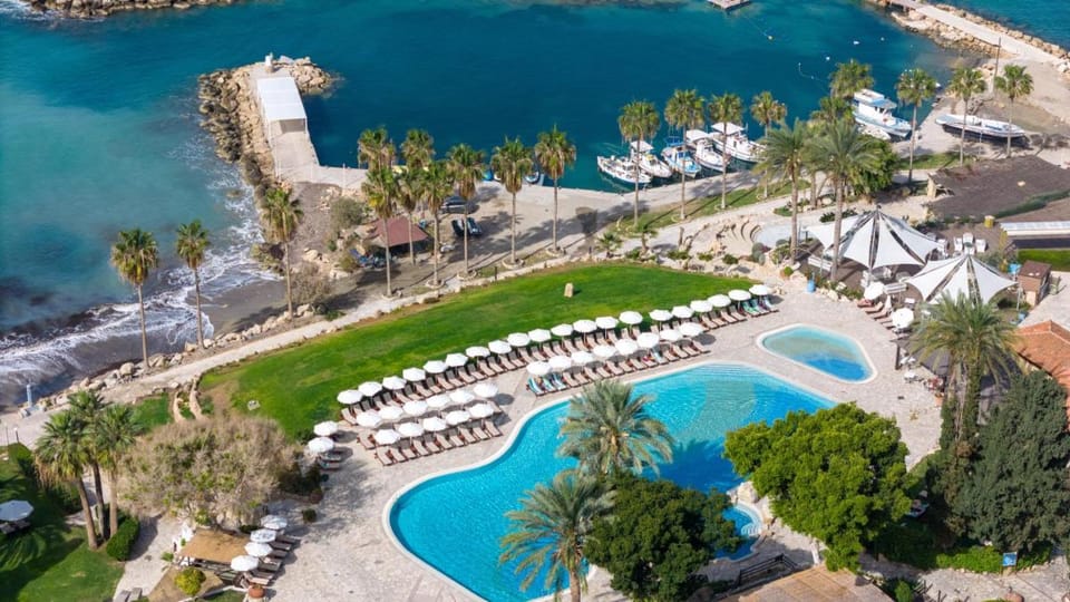 Coral Beach Hotel & Resort Cyprus Hotel in Peyia