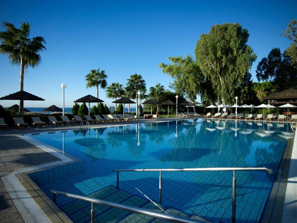 Atlantica Miramare Beach Hotel in Germasogeia