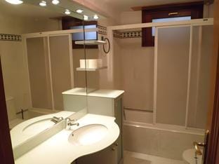 Gestion de Alojamientos Rooms Apartment in Pamplona