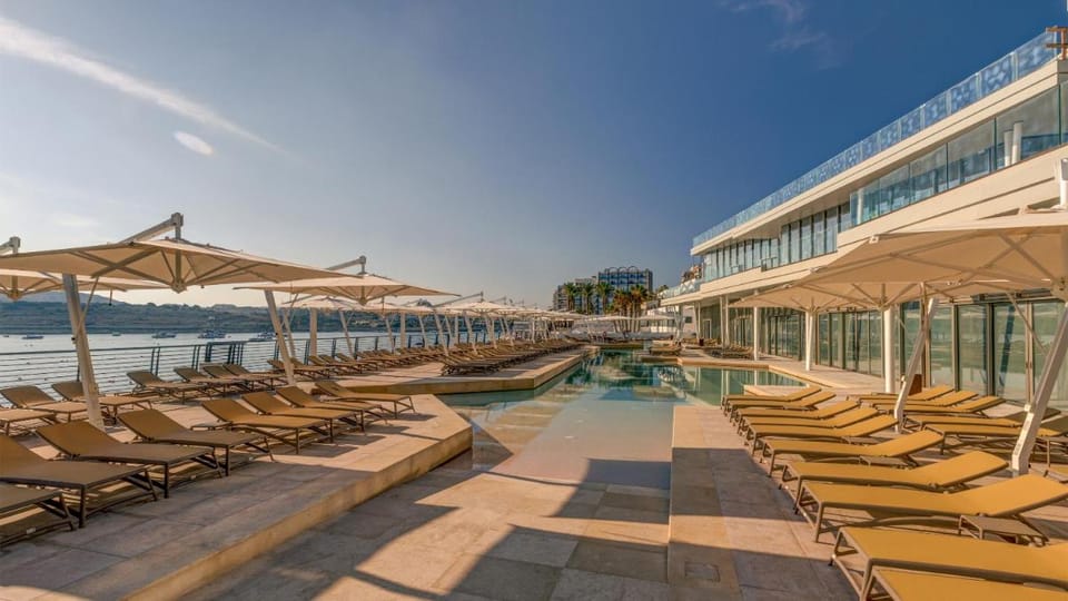 AX ODYCY Hotel Hotel in Saint Paul's Bay