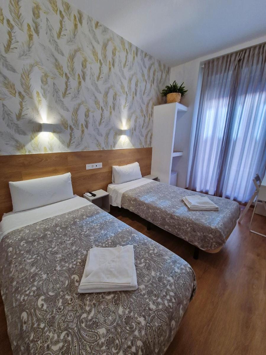 Hostal A Nuestra Senora de La Paloma Bed and Breakfast in Centro