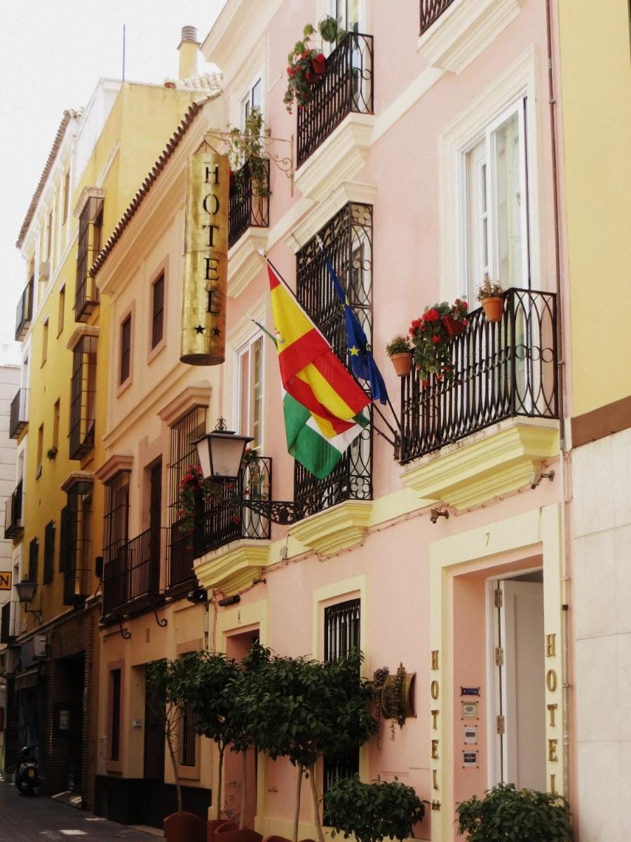 Un Patio al Sur Hotel in Seville