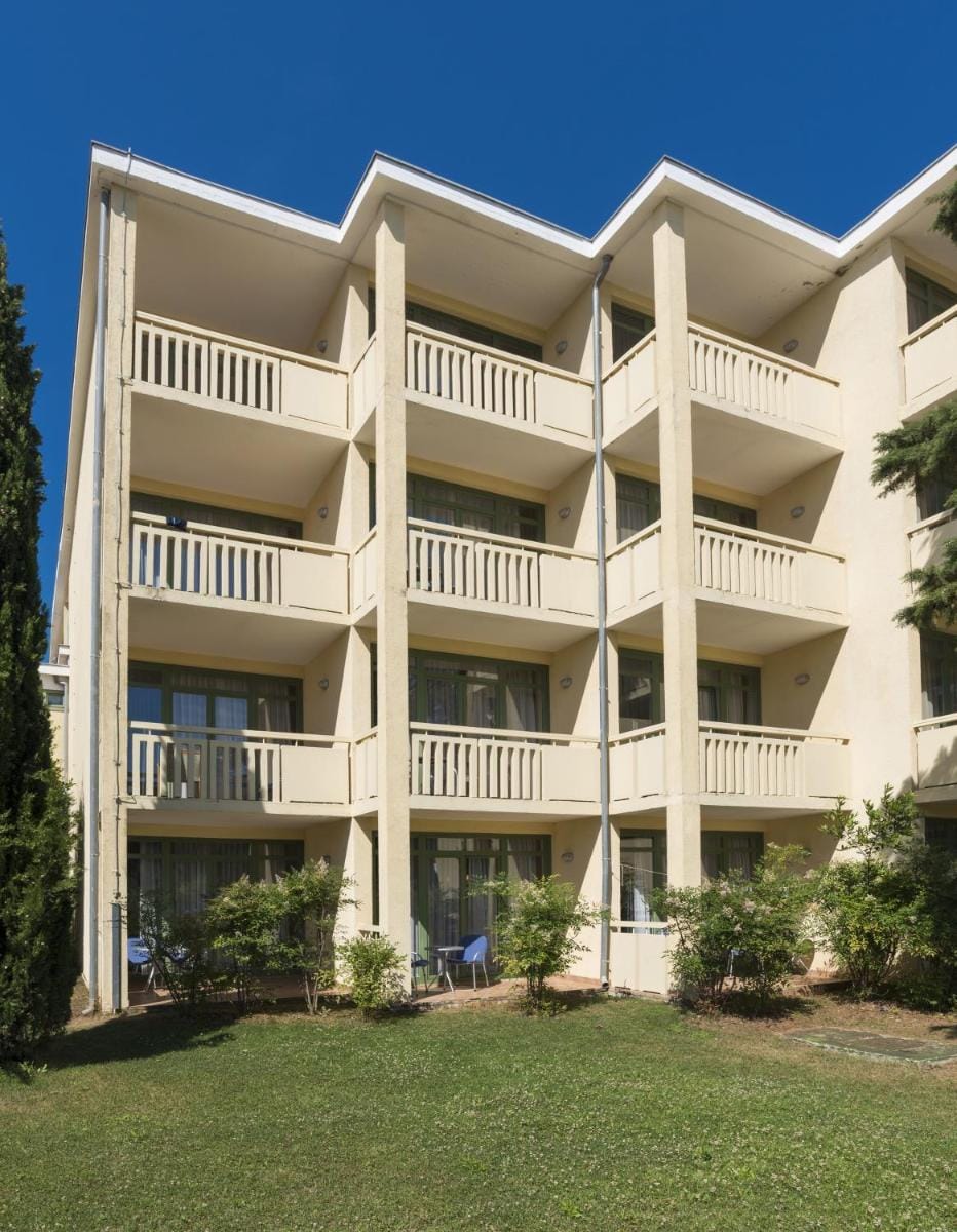 Hotel Aurora Plava Laguna Hotel in Monterol