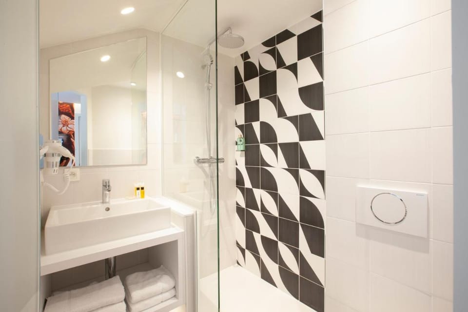 Hotel New Damshire Hotel in Leuven