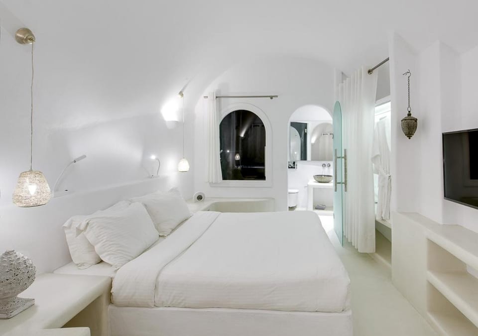 Dana Villas & Infinity Suites Apartment hotel in Thera