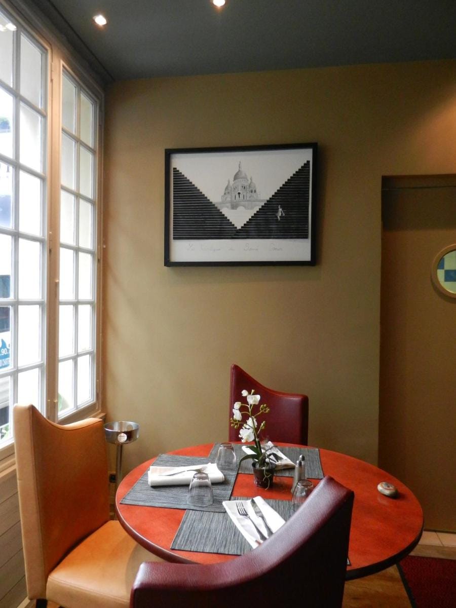L'HOTEL de CHARTRES Hotel in Chartres