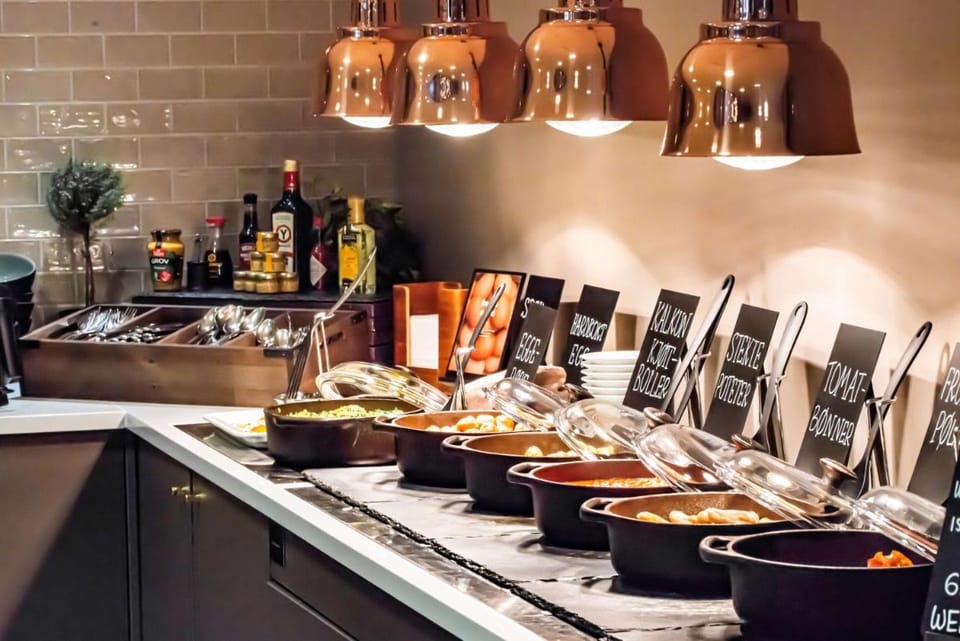 Park Inn by Radisson Oslo Airport Hotel West Hotel in Viken, Norway