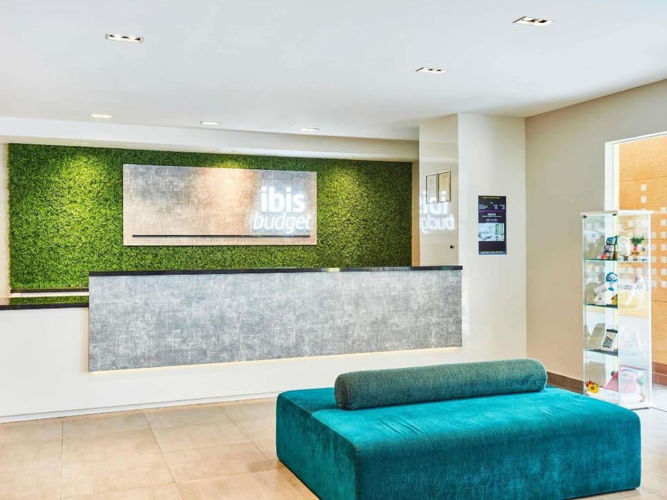 Ibis Budget Singapore Emerald Hotel in Singapore