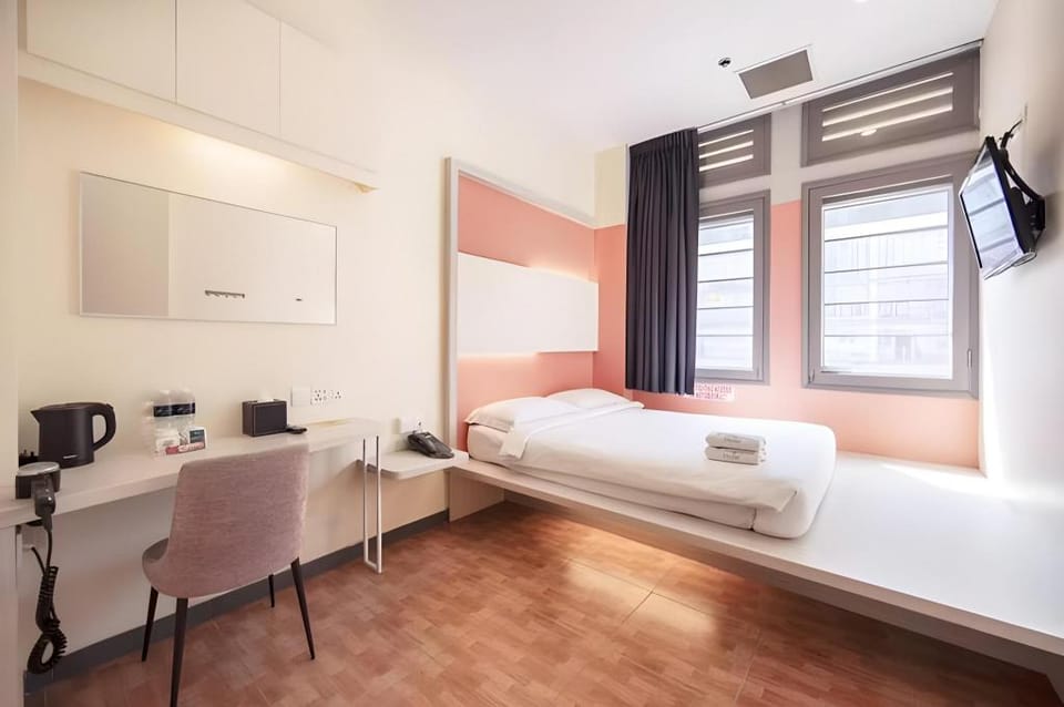 Fragrance Hotel - Rose Hotel in Singapore