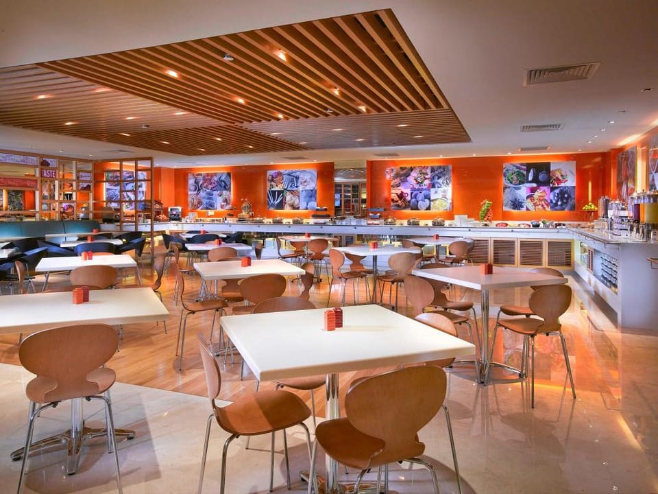 Ibis Singapore on Bencoolen - Newly Renovated Hotel in Singapore