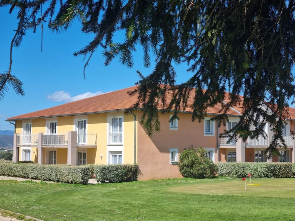 Best Western Golf D'Albon Hotel in Auvergne-Rhône-Alpes