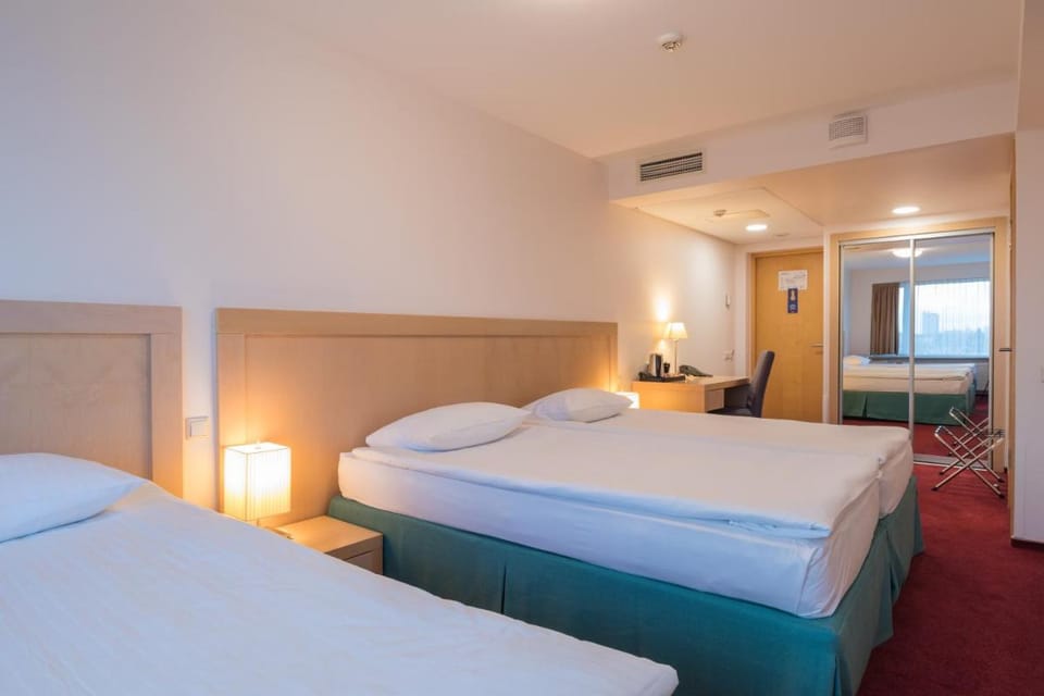 Riga Islande Hotel with FREE Parking Hotel in Riga