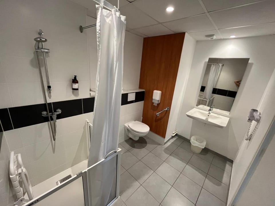 Inter-Hotel Nantes Ouest Agora Hotel in Saint-Herblain