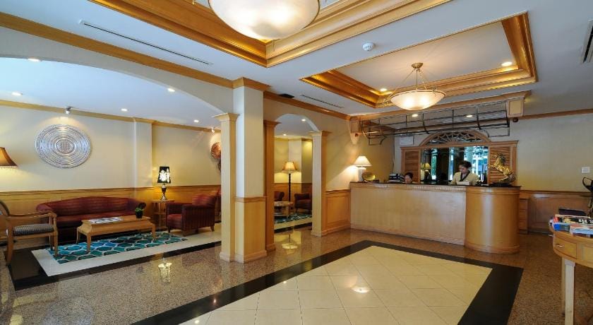 Admiral Suites Bangkok Hotel in Bangkok