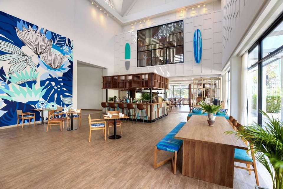 Outrigger Surin Beach Resort - SHA Extra Plus Resort in Choeng Thale