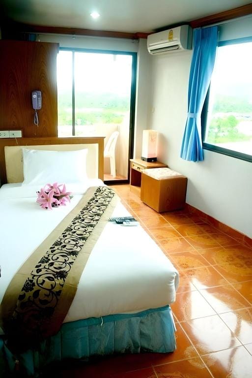 PATONG LAMAI RESIDENCE Bed and Breakfast in Patong