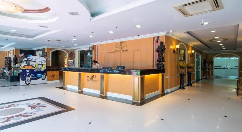 Metro Point Bangkok Hotel in Bangkok