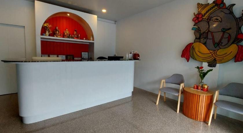 Karon Living Room - SHA Plus Hostel in Phuket