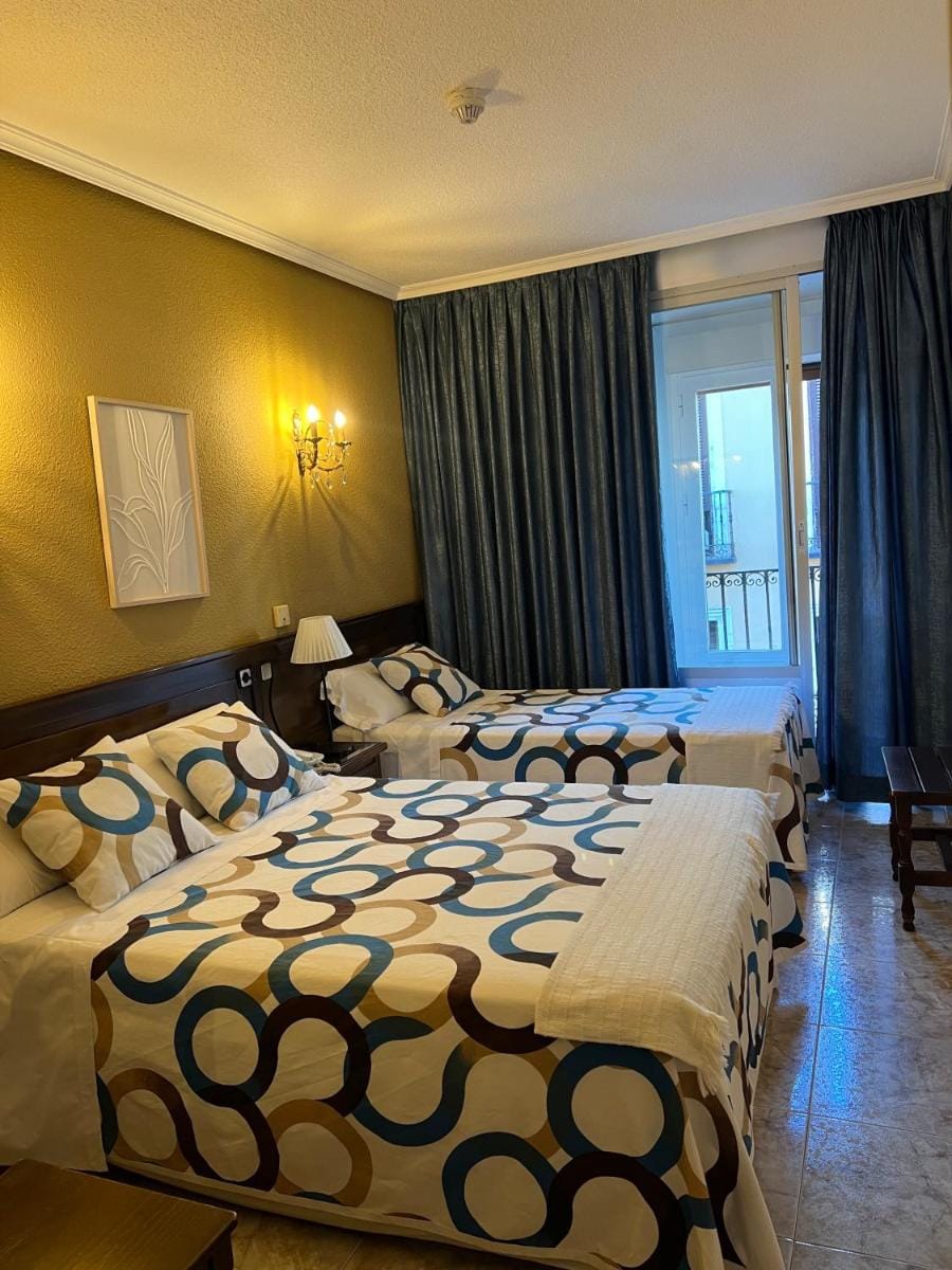 Hostal Sonsoles Madrid-Centro Bed and Breakfast in Centro